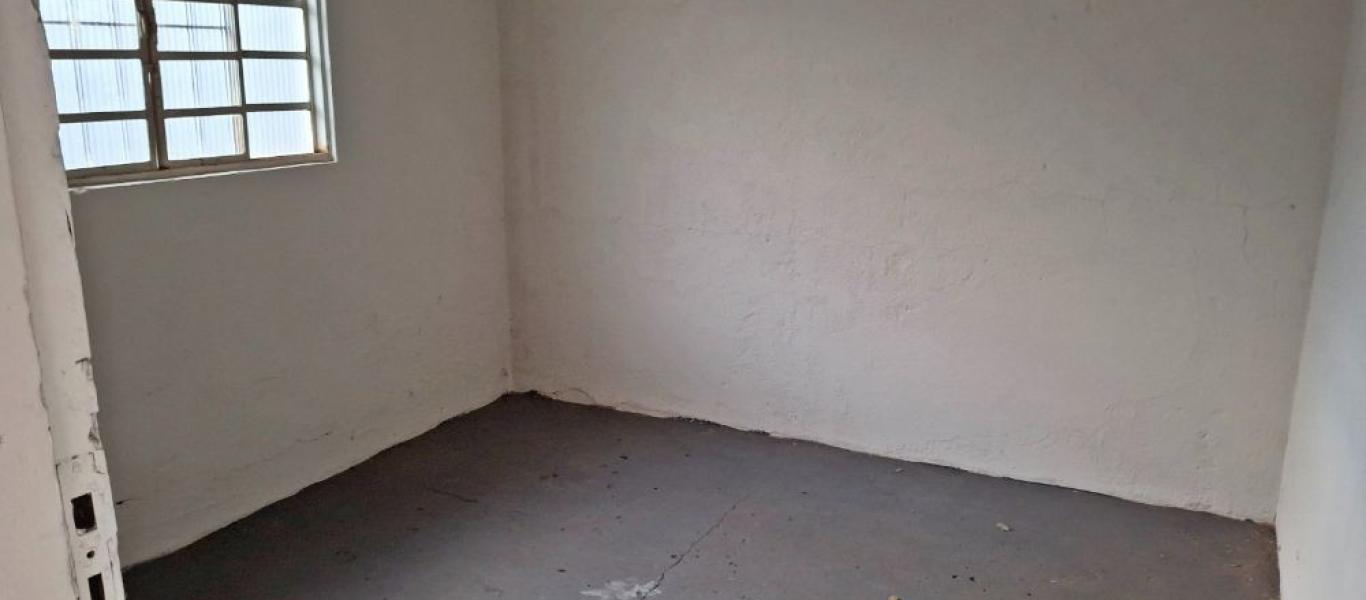 CASA NA Vila Central em Assis