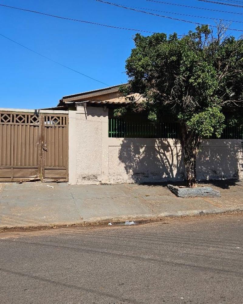 CASA NO Jardim Eldorado em Assis