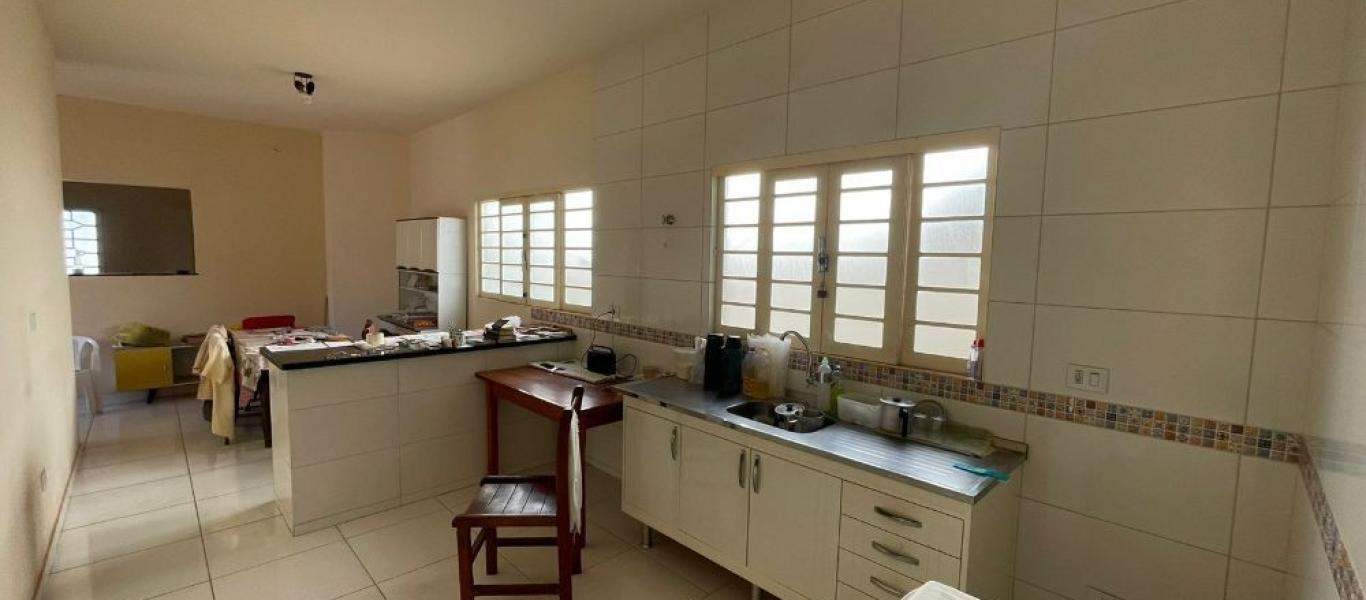 CASA NA Vila Rodrigues em Assis