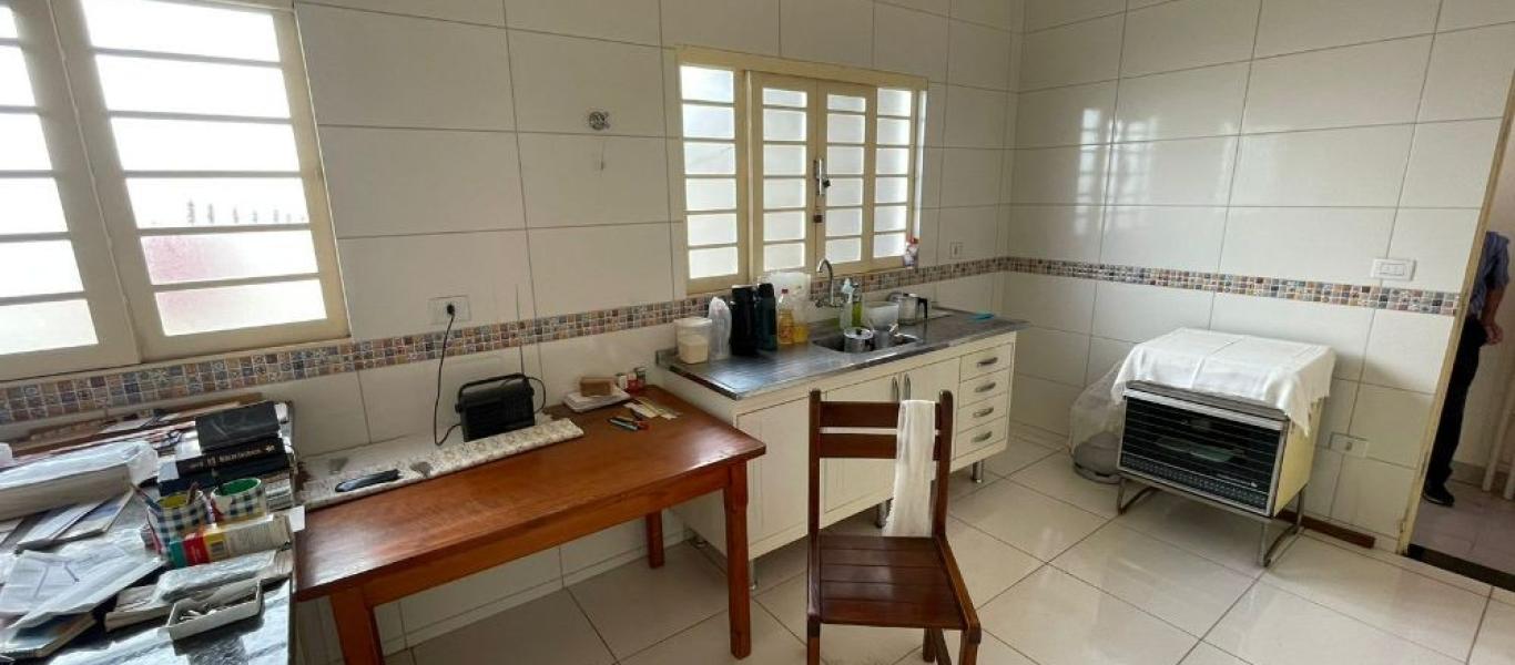 CASA NA Vila Rodrigues em Assis