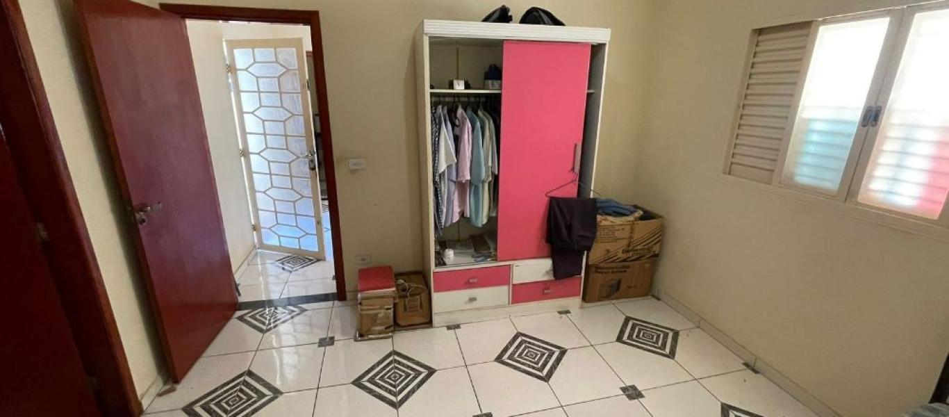 CASA NA Vila Rodrigues em Assis