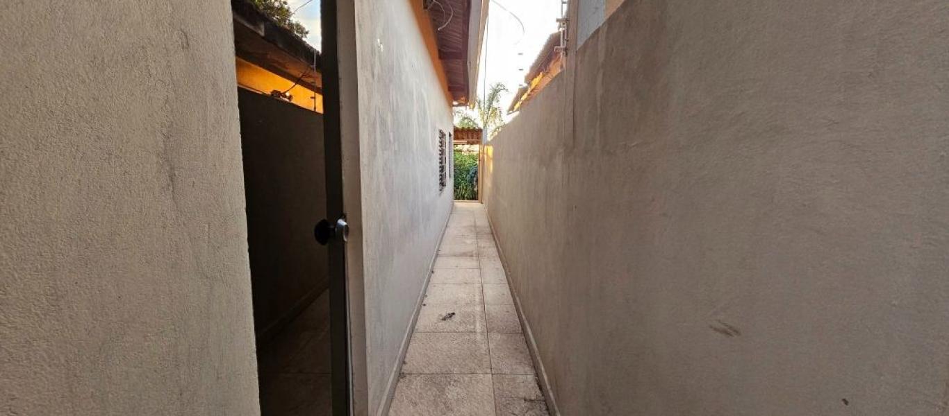 CASA NA Vila Carvalho em Assis