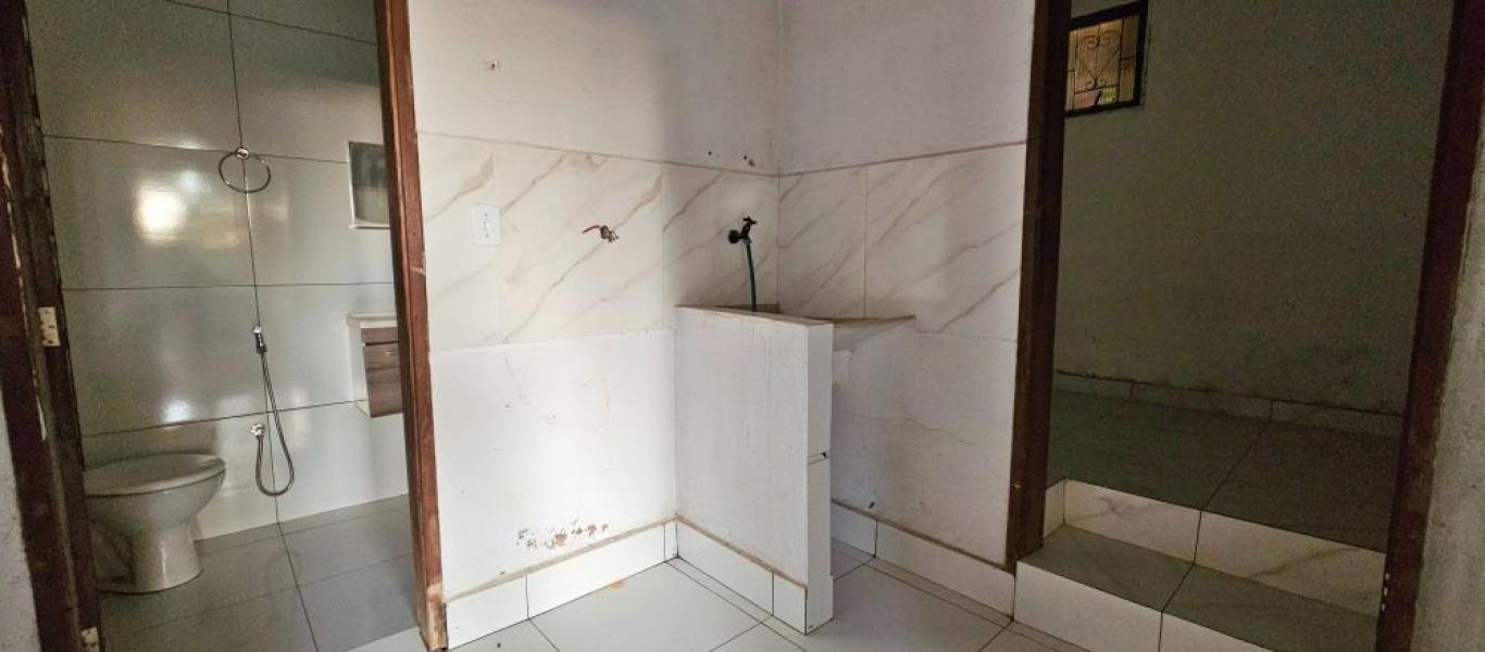 CASA NA Vila Carvalho em Assis