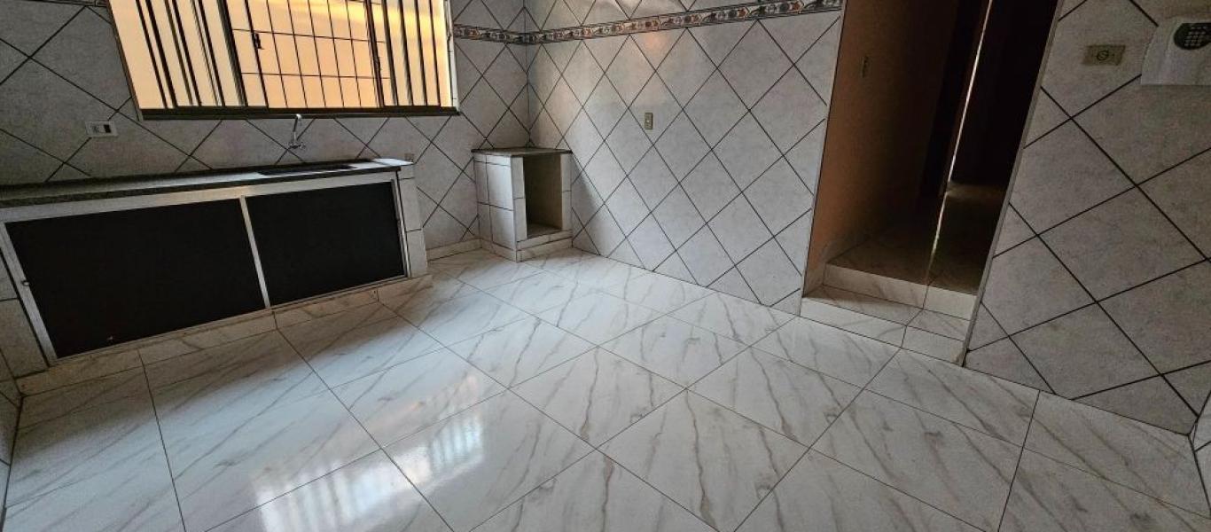 CASA NA Vila Carvalho em Assis