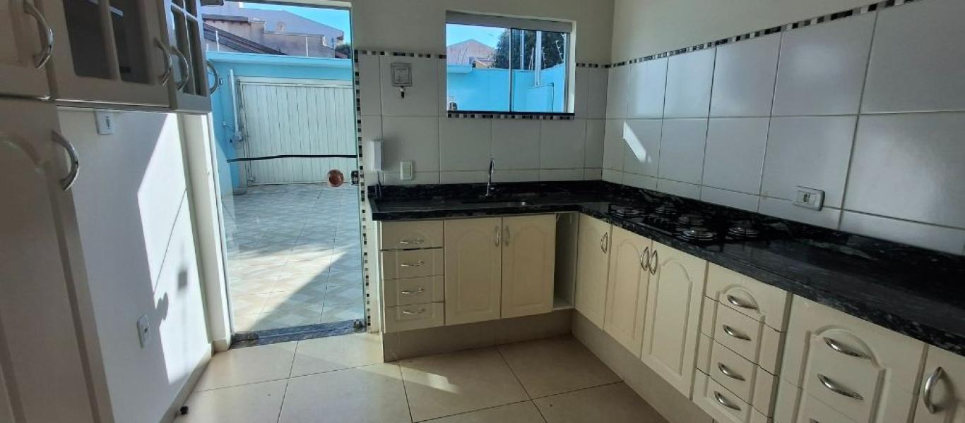 CASA NA Vila Paraíso em Assis