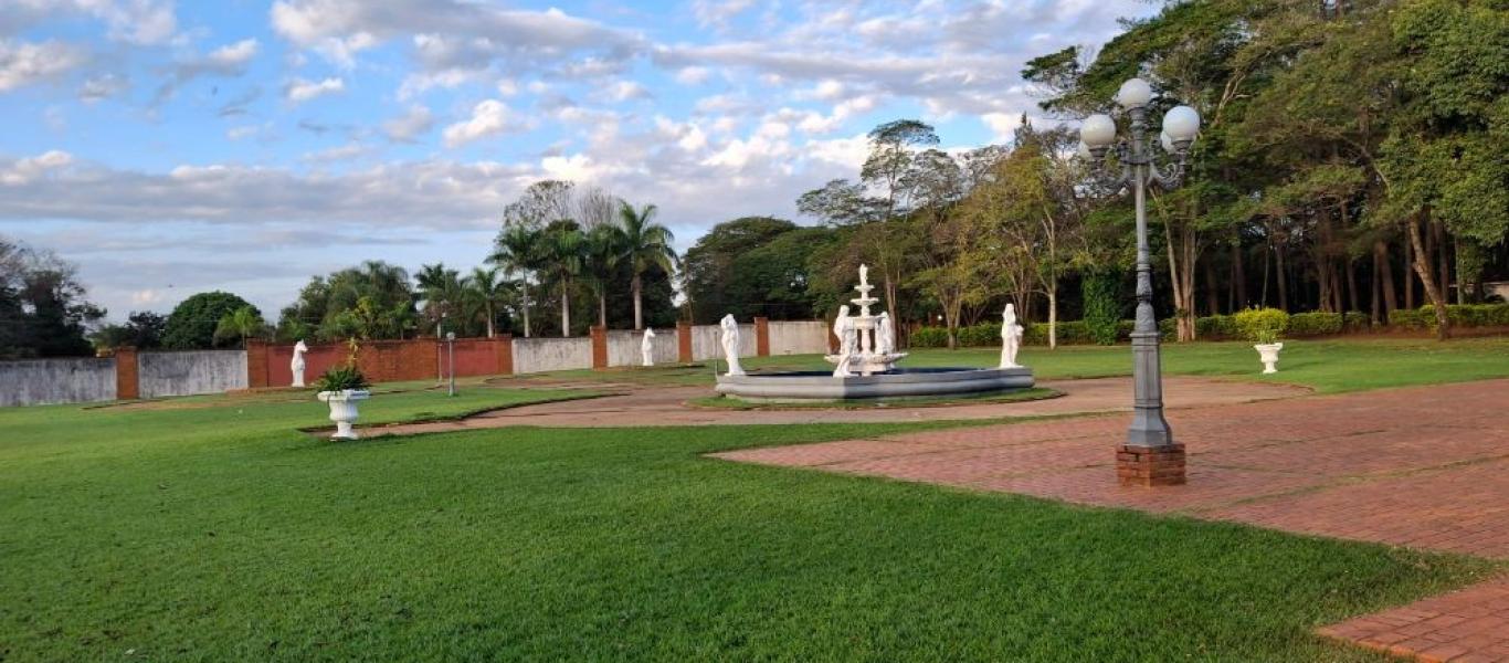 CHÁCARA NA Chácara Alvorada em Assis