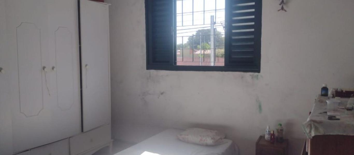 CASA NO Parque Universitário em Assis