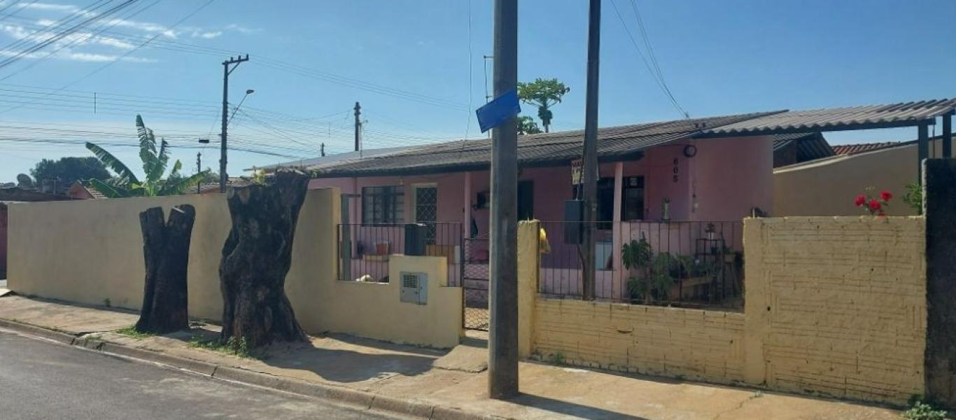 CASA NA Vila Progresso em Assis