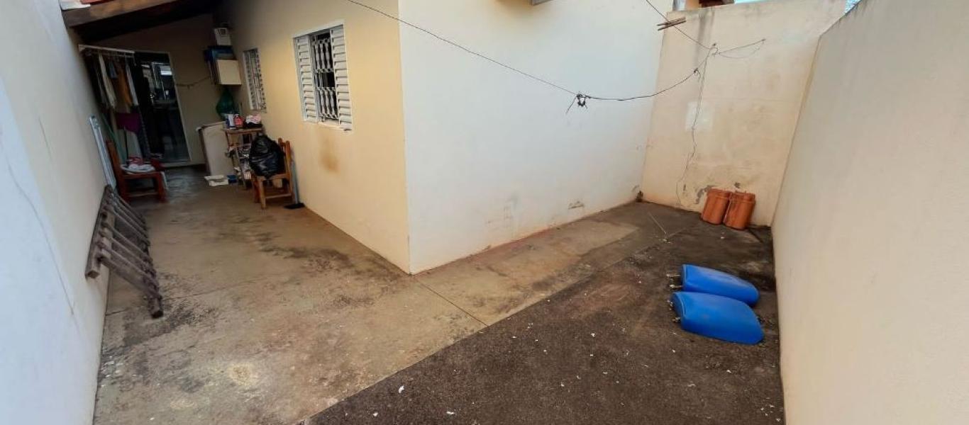 CASA NO Parque Universitário em Assis
