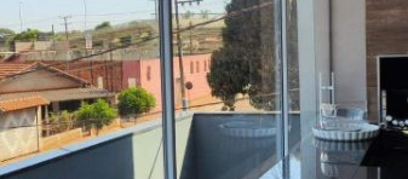 DEPÓSITO/GALPÃO NA Vila dos Pássaros em Tarumã