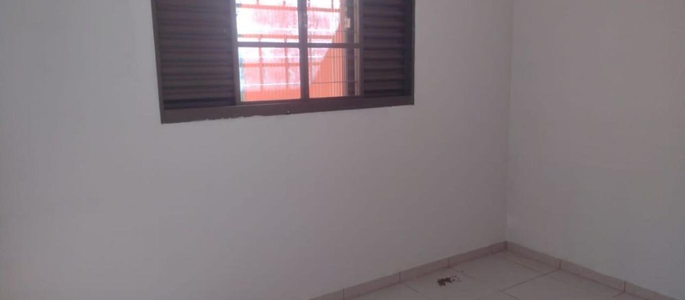 CASA NA Vila Tênis Clube em Assis