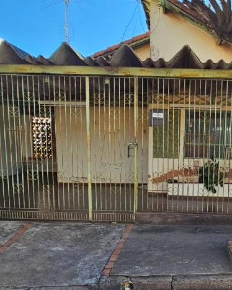CASA NA Vila Santa Cecília em Assis