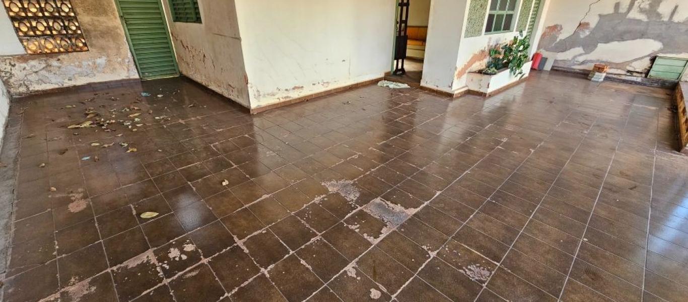 CASA NA Vila Santa Cecília em Assis
