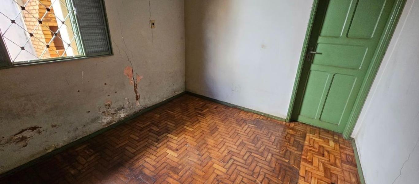 CASA NA Vila Santa Cecília em Assis