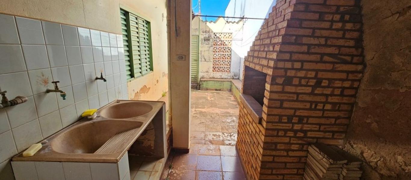 CASA NA Vila Santa Cecília em Assis