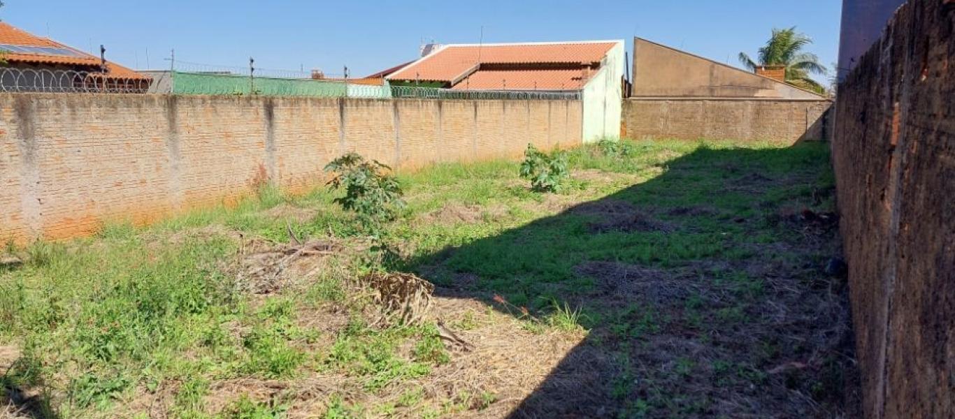 TERRENO NA Vila Ouro Verde em Assis