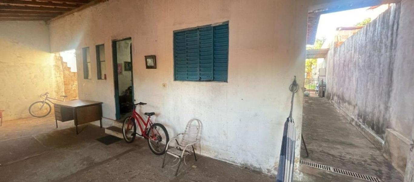 CASA NA Vila Maria Izabel em Assis