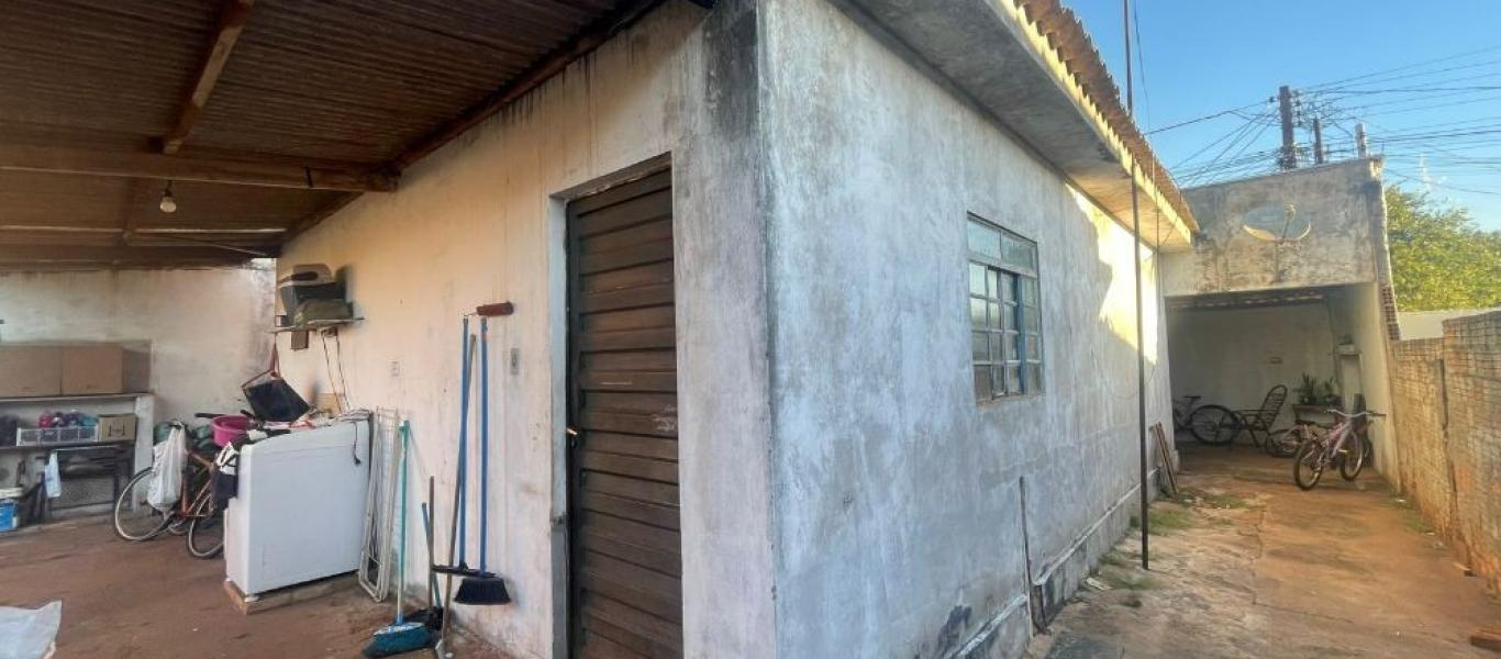 CASA NA Vila Maria Izabel em Assis