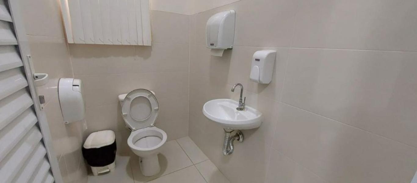 PONTO COMERCIAL NA Vila Claudia em Assis