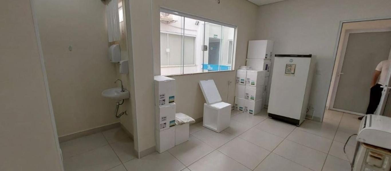 PONTO COMERCIAL NA Vila Claudia em Assis