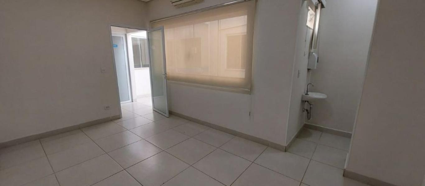 PONTO COMERCIAL NA Vila Claudia em Assis