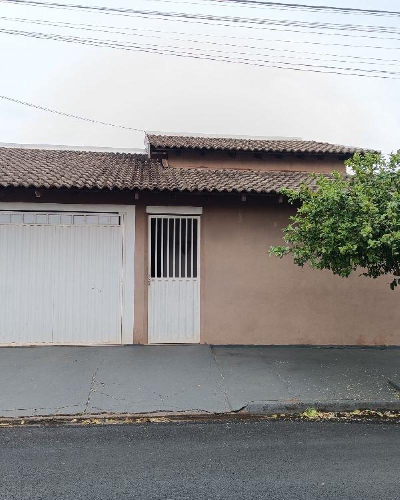 CASA NA Vila Nova Florínea em Assis