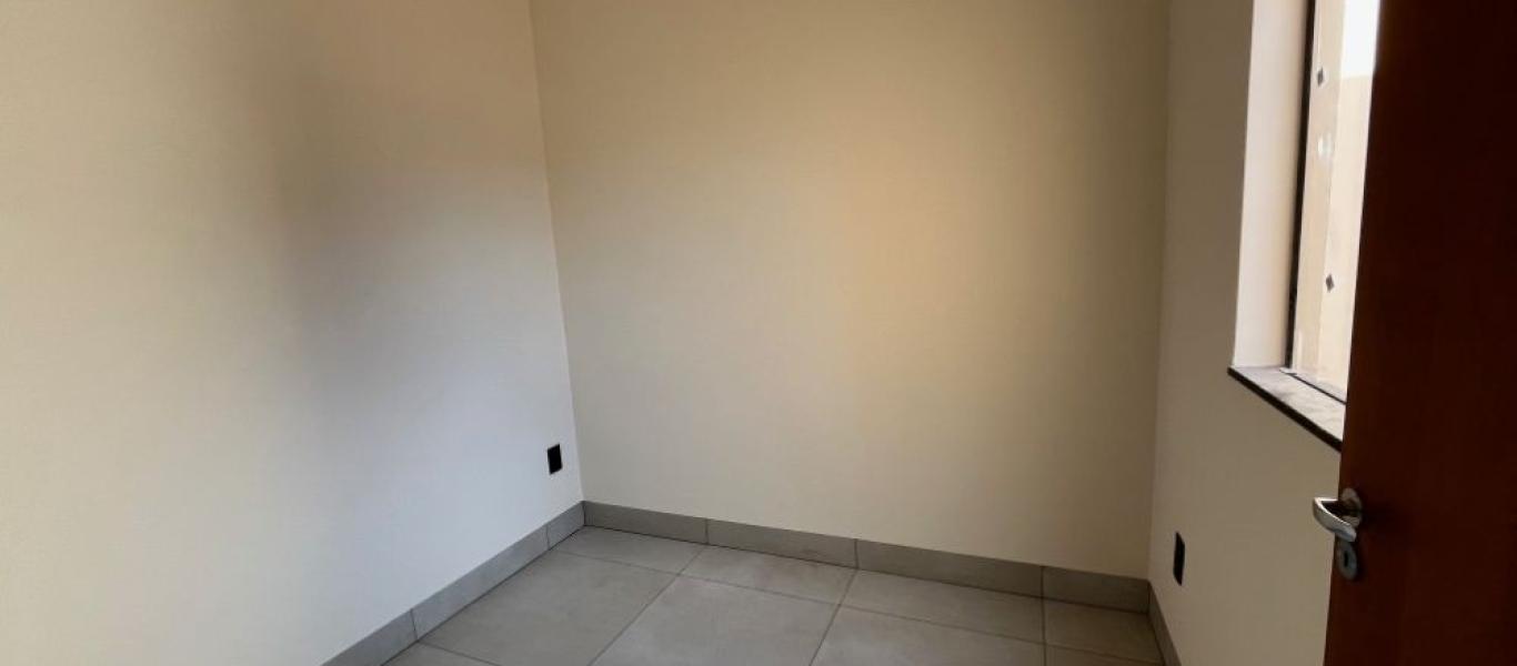 CASA NA Vila Silvestre em Assis