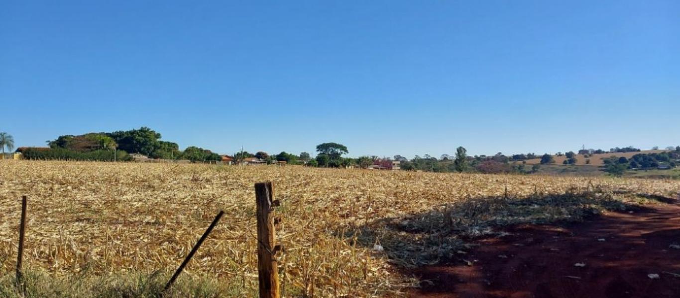 TERRENO NA SANTA TEREZINHA em Maracaí
