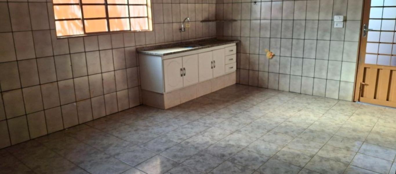 CASA NO Centro (Nova Alexandria) em Cândido Mota