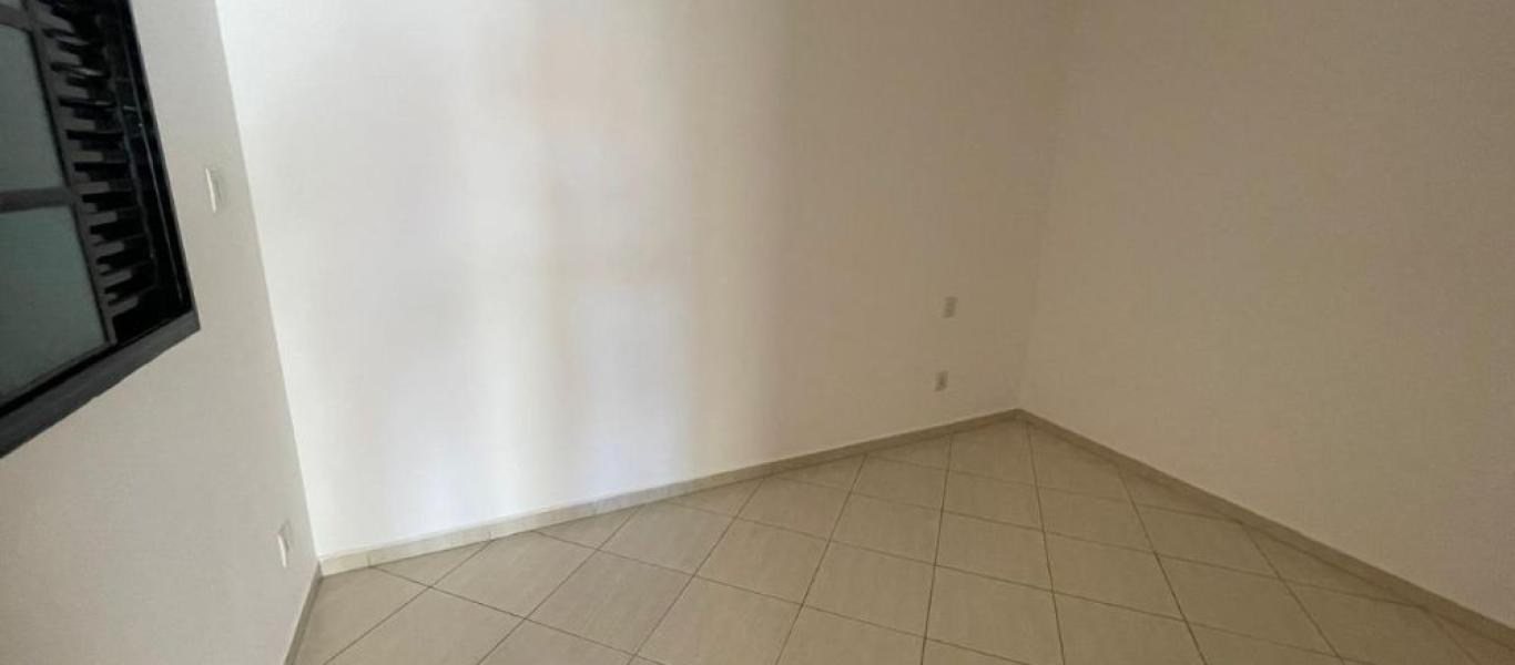 CASA NA VILA OURO VERDE em Assis