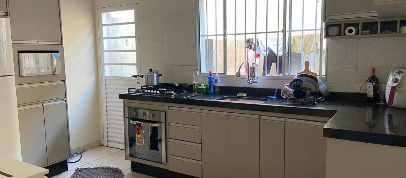 CASA NA Vila Ribeiro em Assis