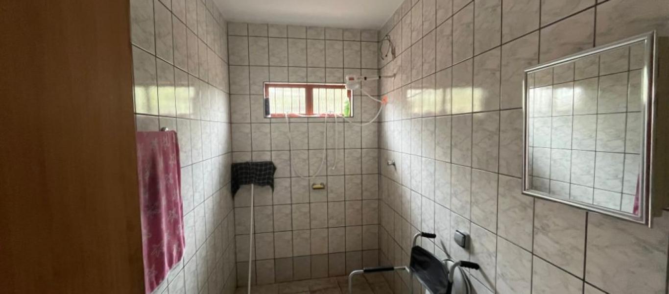 CASA NA VILA PALHARES em Assis
