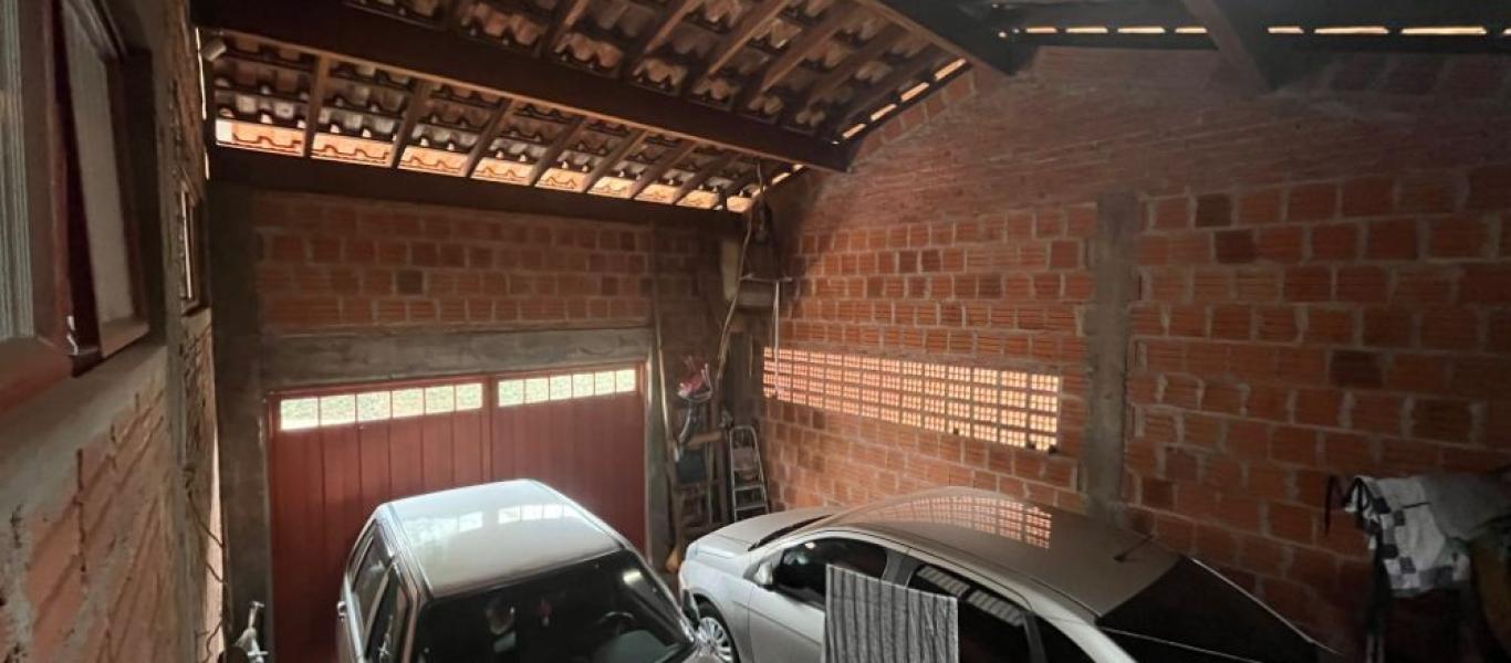 CASA NA VILA PALHARES em Assis