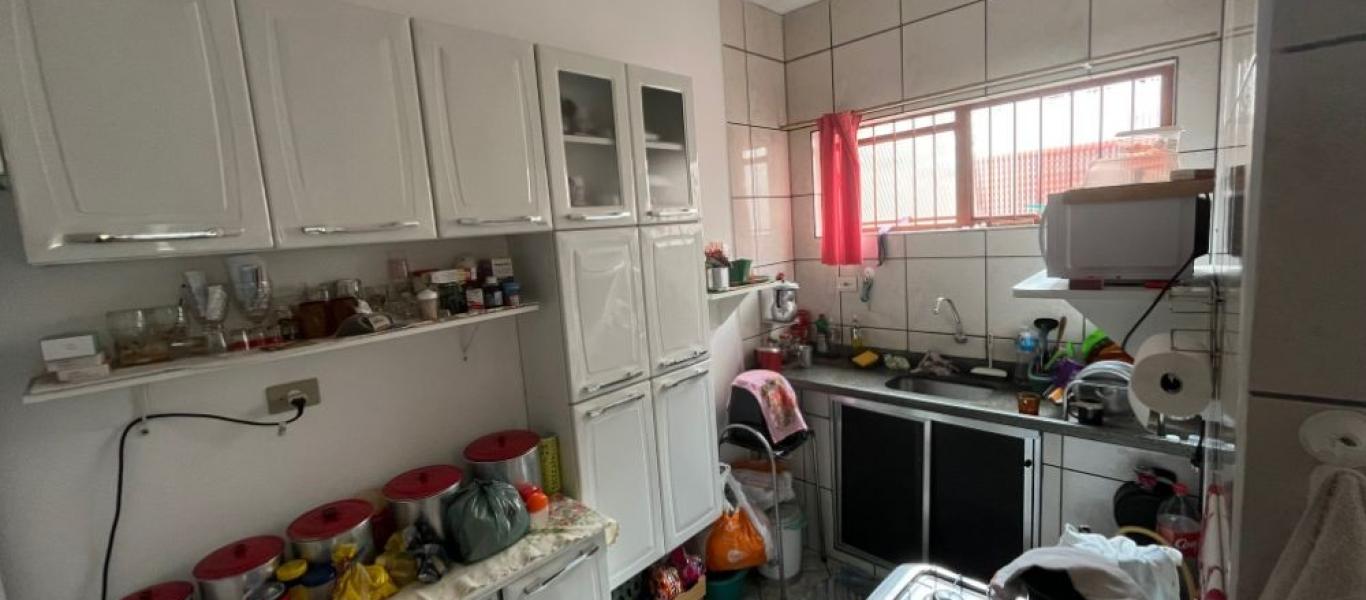 CASA NA VILA PALHARES em Assis