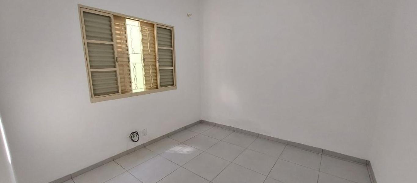 CASA NA Vila Clementina em Assis