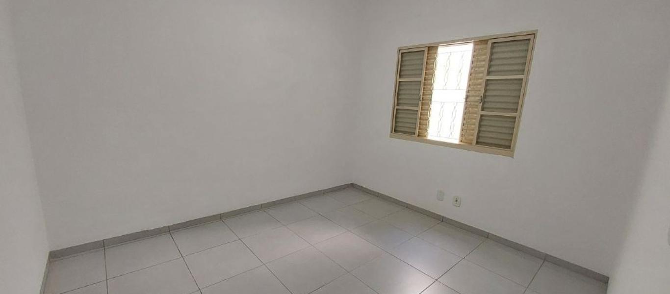 CASA NA Vila Clementina em Assis
