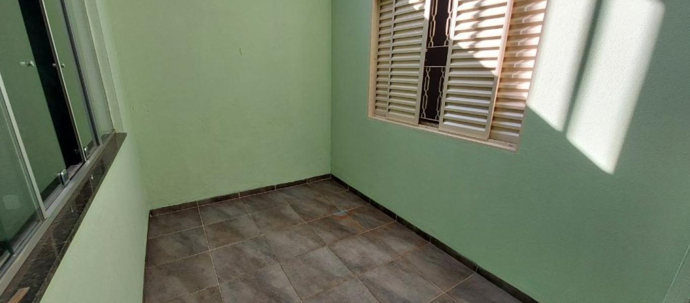 CASA NA Vila Clementina em Assis