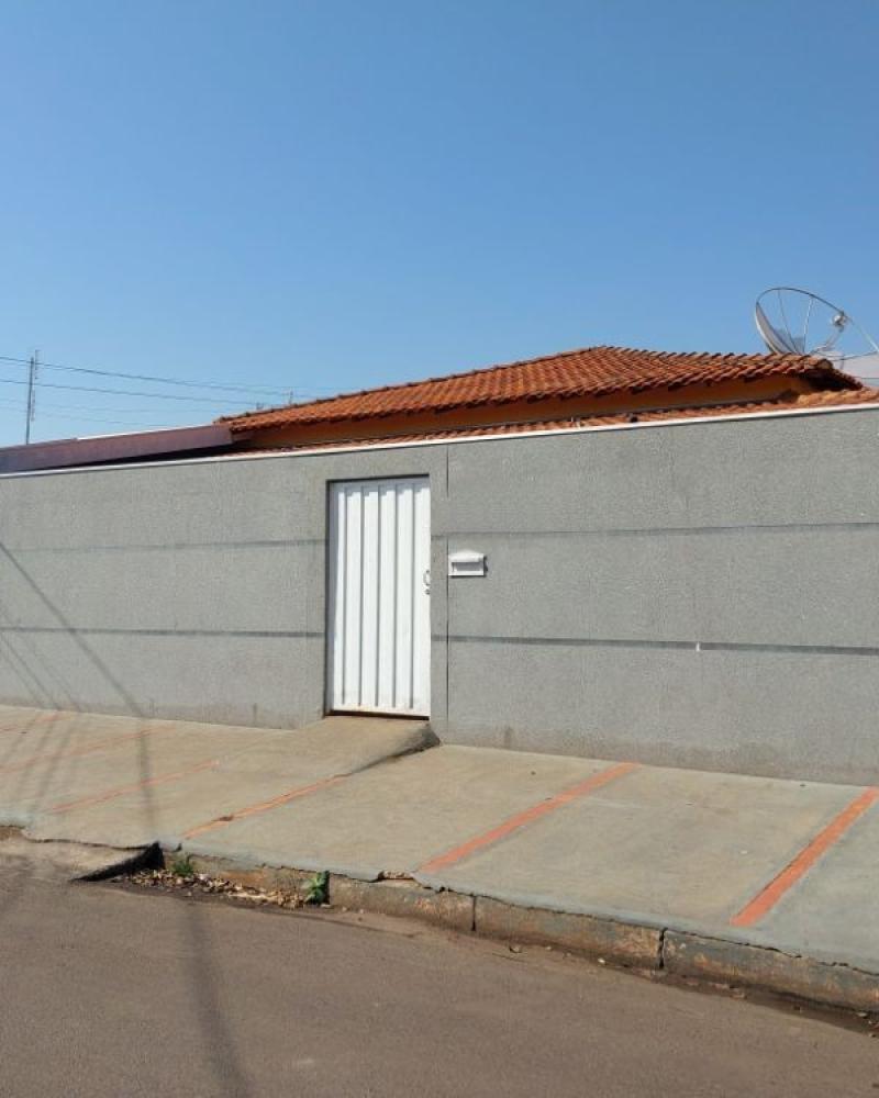 CASA NO Parque Universitário em Assis