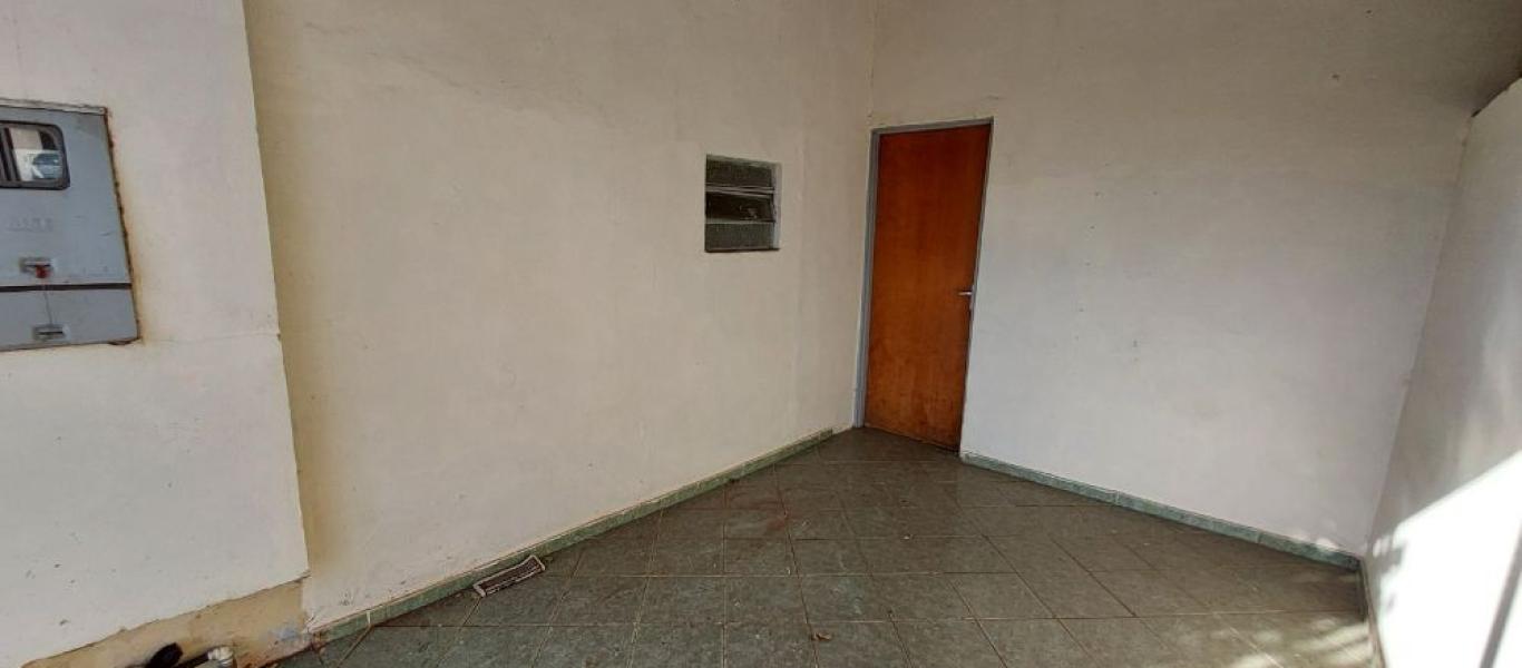 CASA NA Vila Clementina em Assis