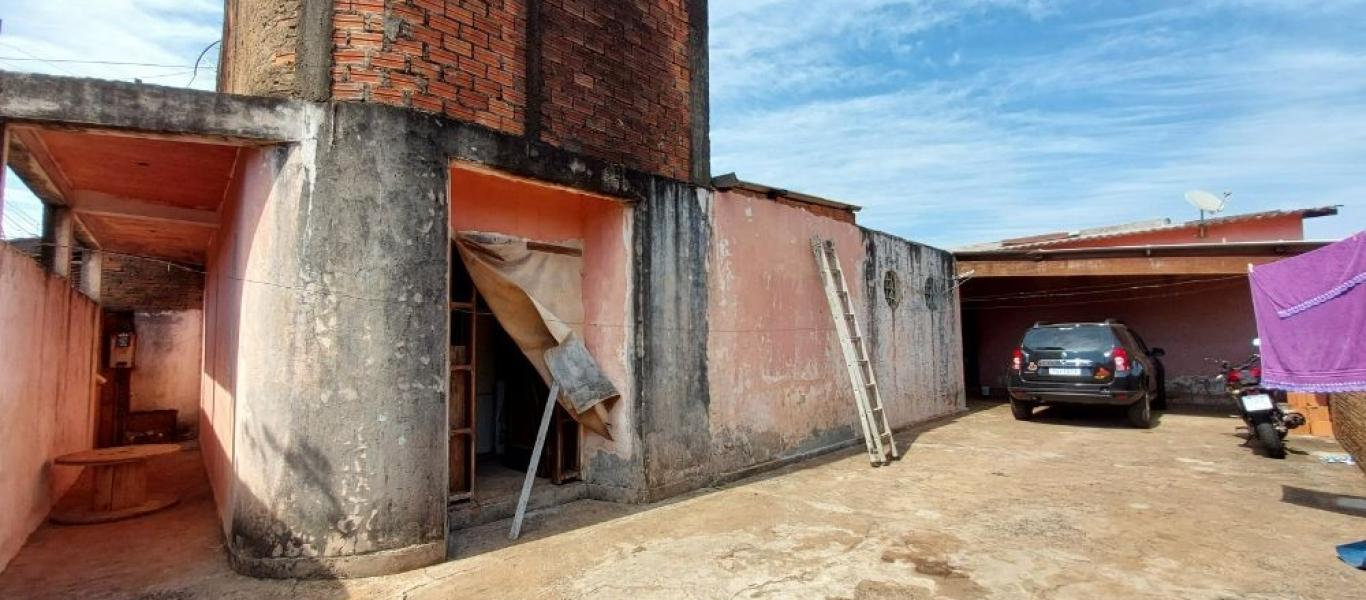 CASA NA COHAB DA RODOVIÁRIA em Assis
