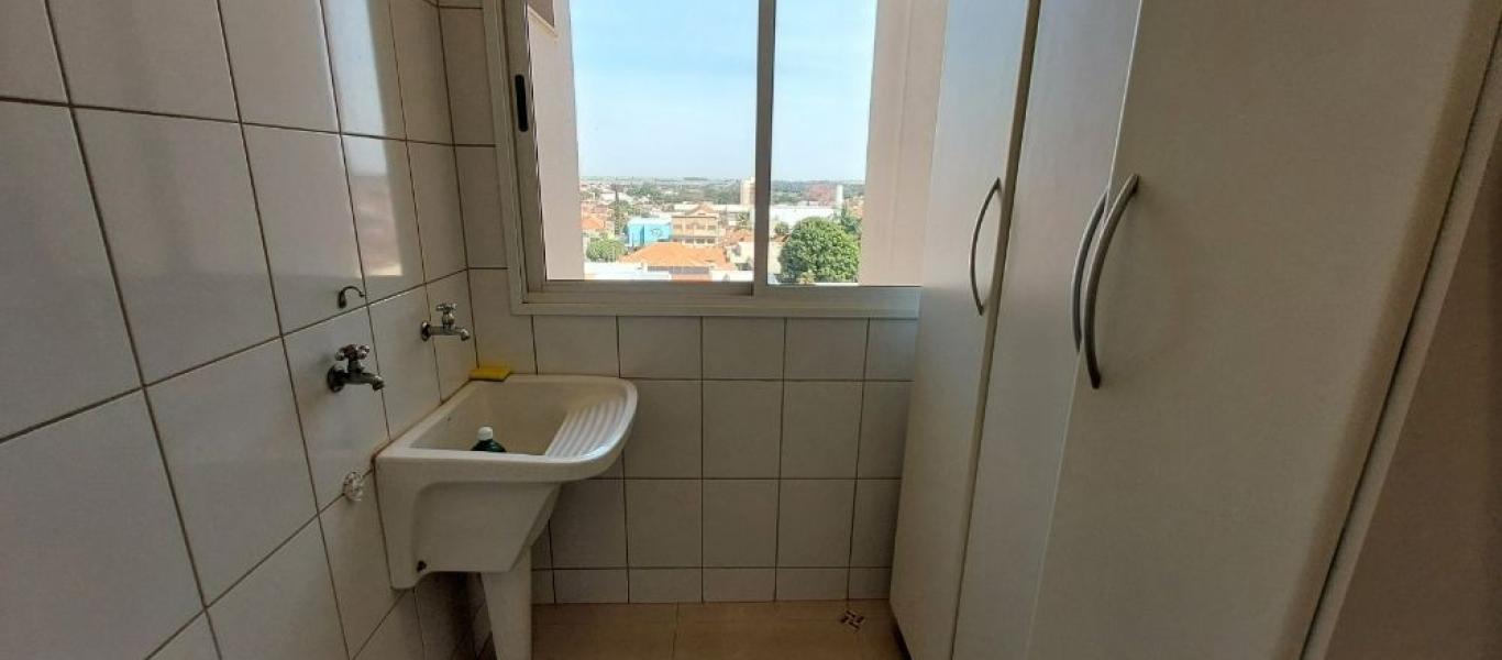 APARTAMENTO NA Centro em Assis