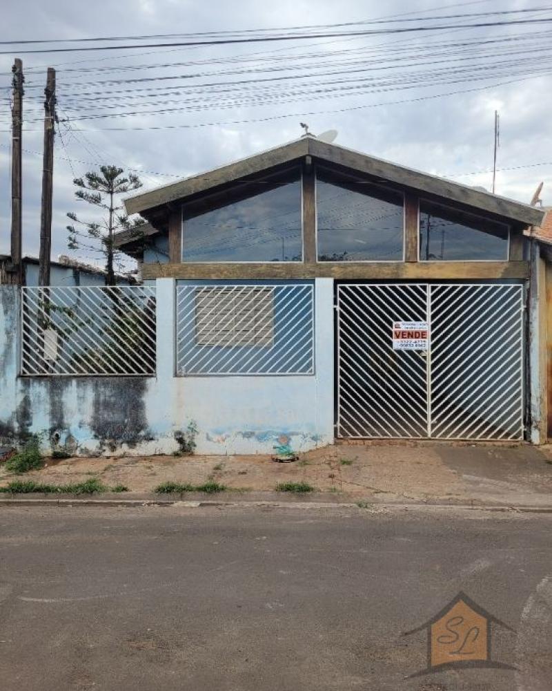 CASA NO Parque das Flores em Assis