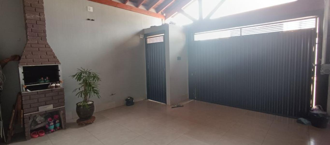 CASA NA Vila Alpinia em Cândido Mota