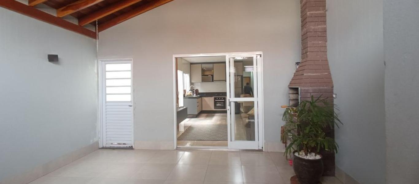 CASA NA Vila Alpinia em Cândido Mota