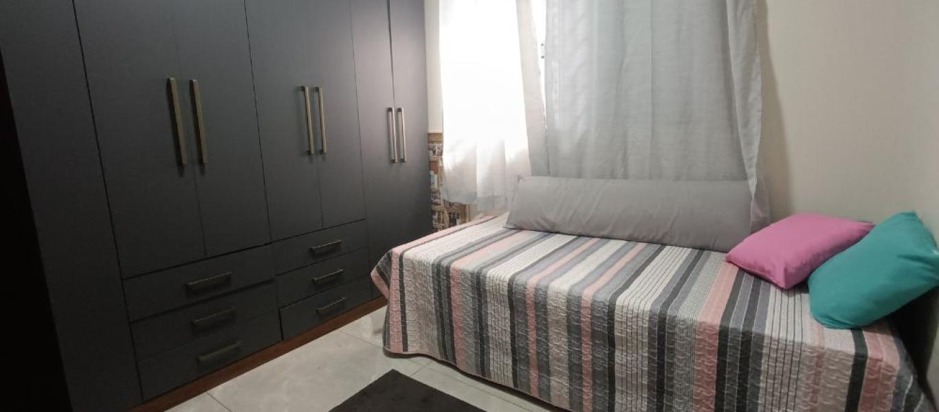 CASA NA Vila Alpinia em Cândido Mota