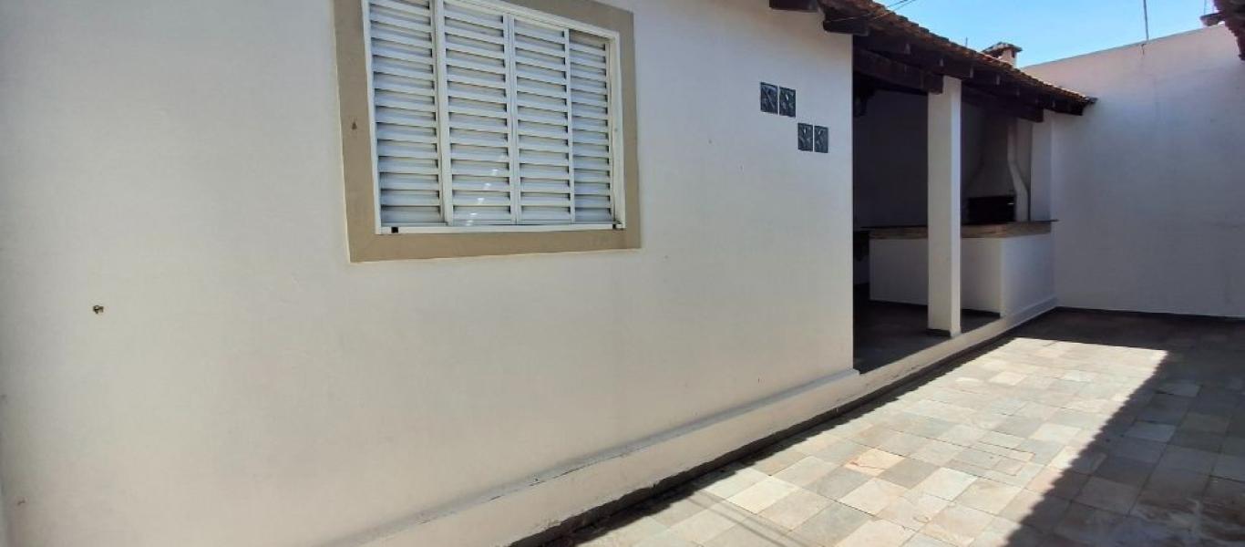 CASA NA Vila Santa Cecília em Assis