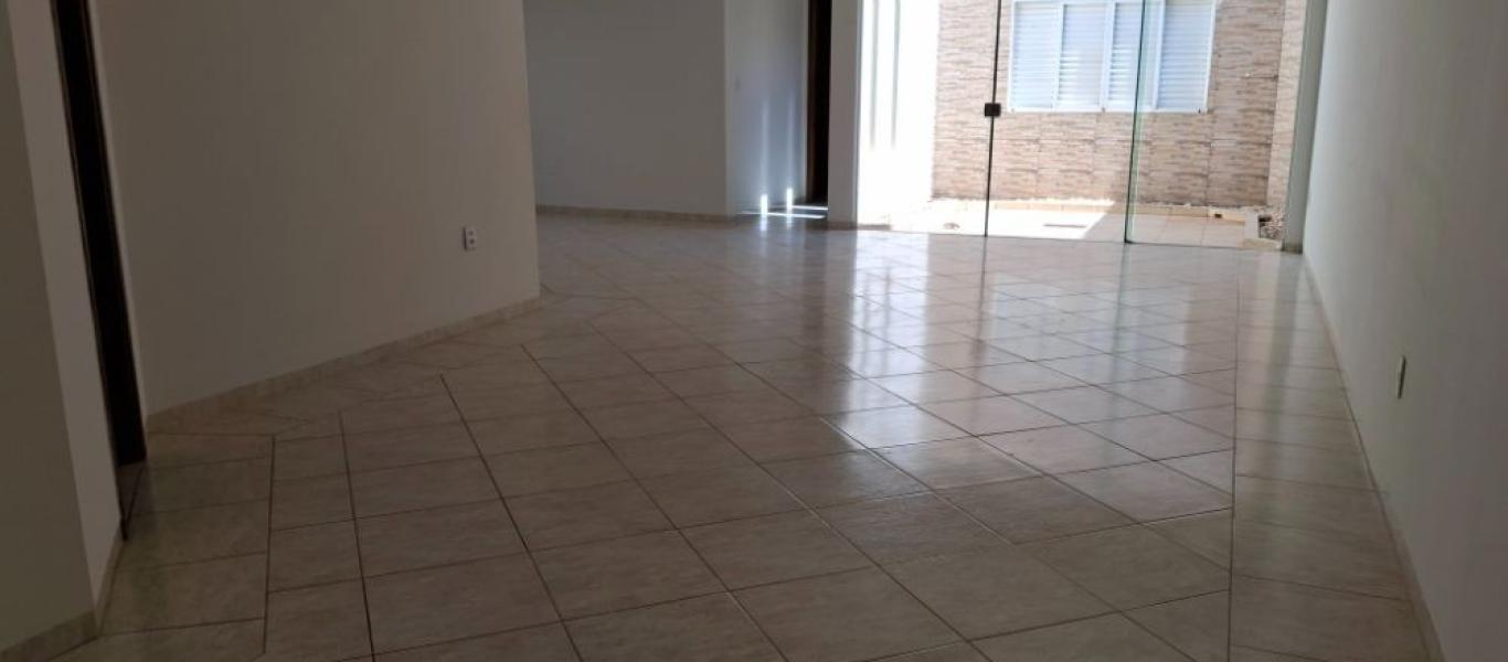 CASA NA Vila Santa Cecília em Assis