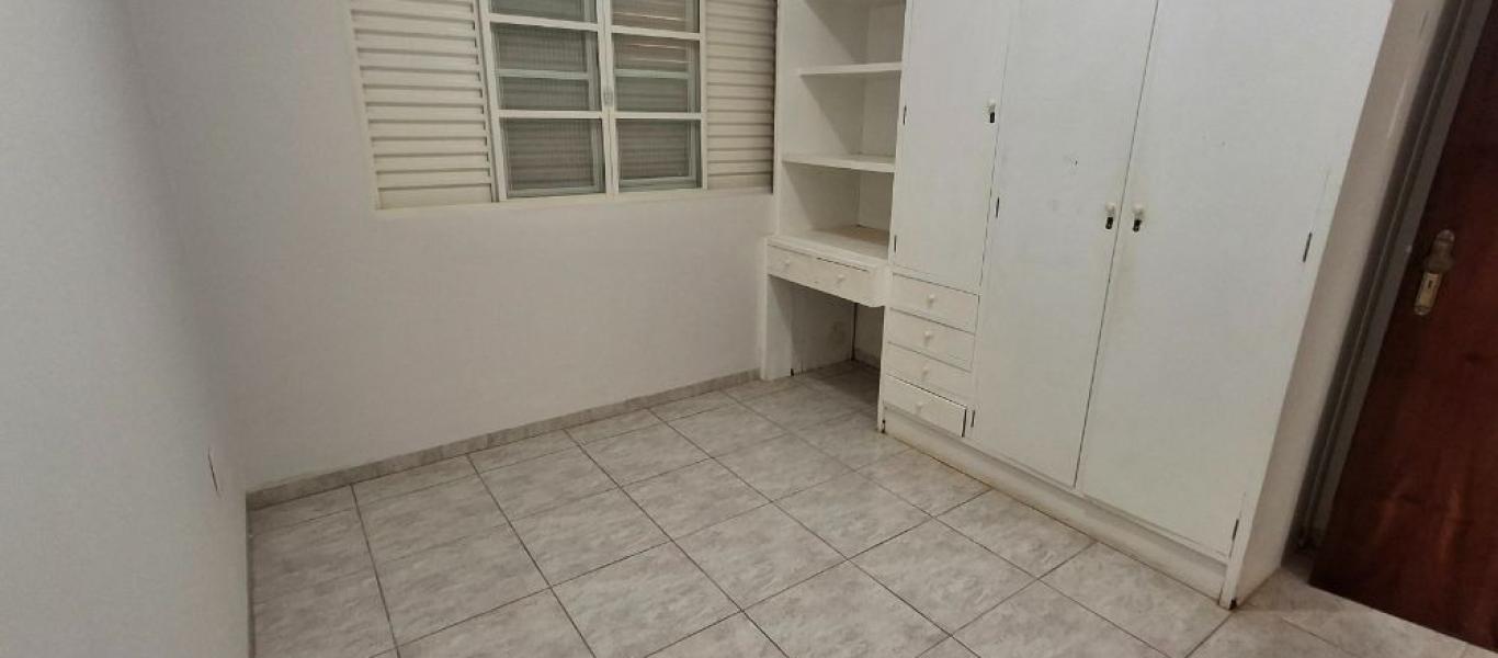CASA NA Vila Santa Cecília em Assis
