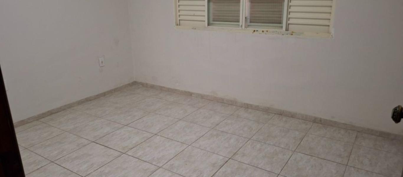 CASA NA Vila Santa Cecília em Assis