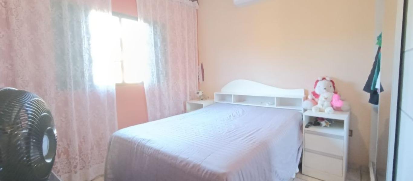 CASA NA Vila Ribeiro em Assis